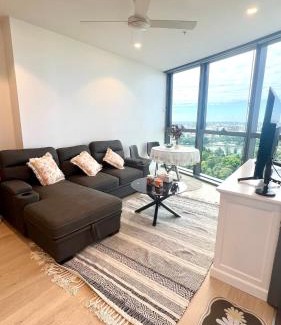 Brisbane Central Business District House | Luxury apartment at Queens Wharf Tower