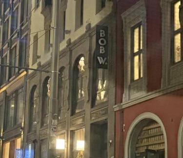 Vika Apartment | Luxury apartment by the beach