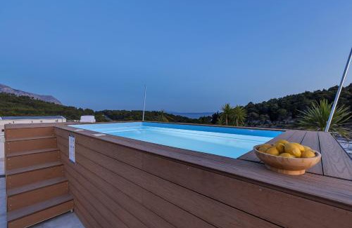 Makarska Apartment | Luxury Apartment Nugal- heated pool