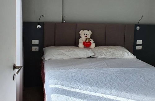 Caminho das Arvores Apartment | Luxury apartment opposite Shopping Salvador Astron hotels/premium