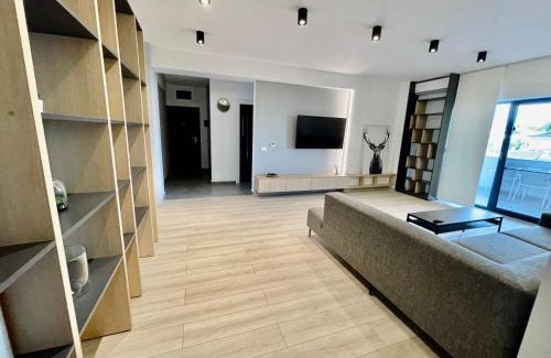 Craiova Apartment | Luxury apartment, private parking,7