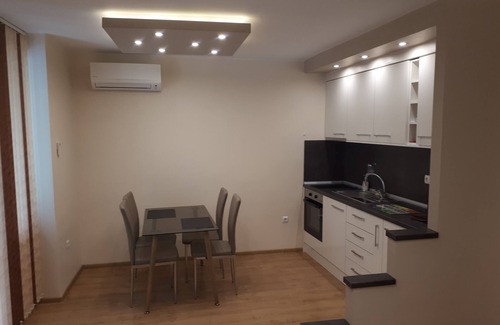 Hristo Botev Apartment | LUXURY APARTMENT "RADETSKI"