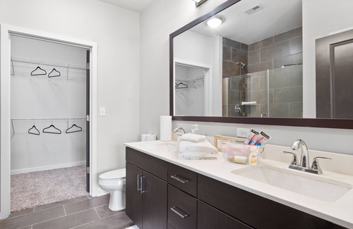 Lindbergh Apartment | Luxury Apartment