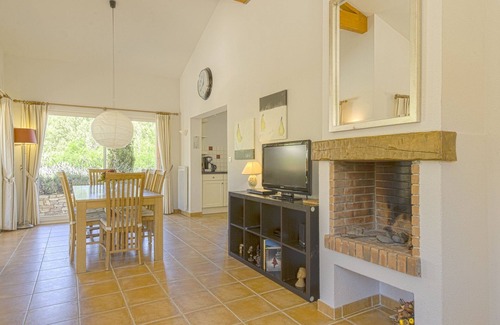 Vallon-Pont-d'Arc Villa | Luxury Ardeche Villa | Villa Fleur | 5 Bedrooms | Private Pool