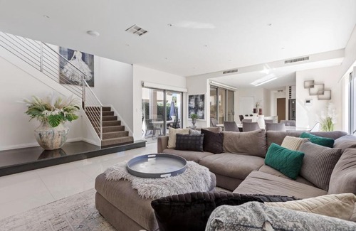 North Coogee House | Luxury Beachside Residence