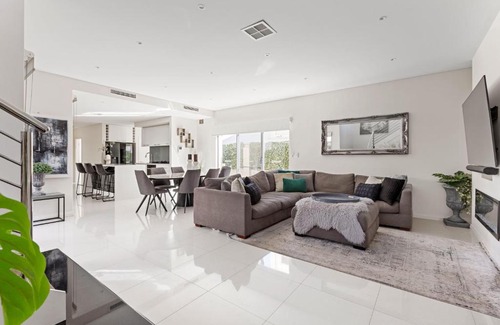 North Coogee House | Luxury Beachside Residence