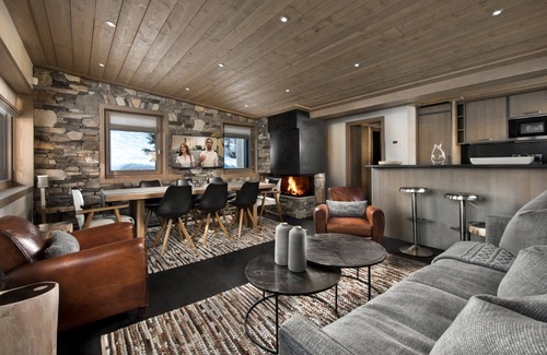 Courchevel Ski Chalet | Luxury CHALETLECONTINENTAL in the center of Courchevel 1850 SKI IN SKI OUT