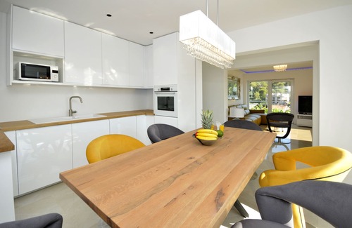 Trogir Apartment | Luxury & comfortable/private hot tub/amazing view!