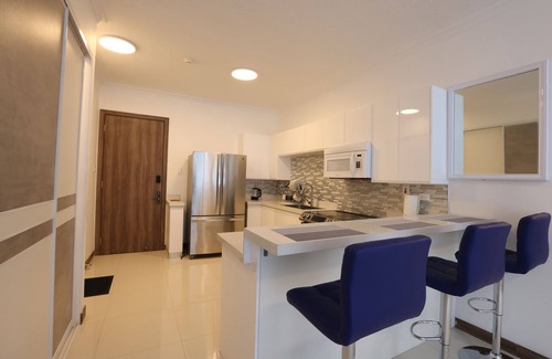 Eden Gardens Condo | luxury Condo at Kensington Gates