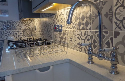 Beaminster Cottage | Luxury cottage, 15 minutes to beach, stunning garden views, two min walk to town