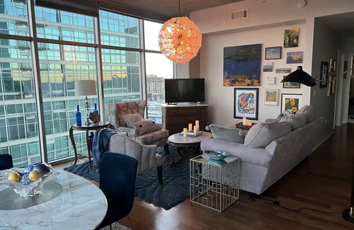 LoDo Apartment | Luxury Downtown Denver Condo in Glass House