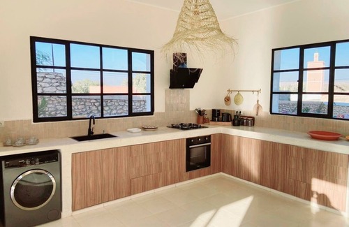Sidi Kaouki Villa | Luxury Escape: Elegant Villa with Pool and Privacy