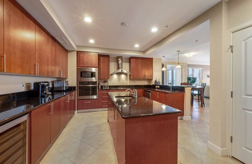 Daytona Beach Condo | LUXURY FAMILY CONDO ON THE BEACH