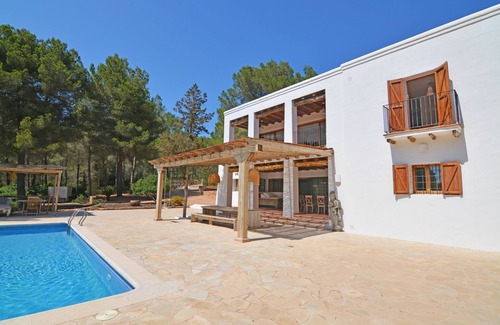 Santa Eulalia del Rio Villa | Luxury finca with heated pool in Santa Gertrudis