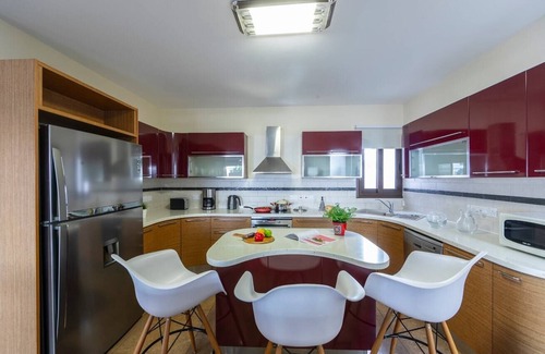 Protaras Villa | Luxury Five Bedroom Apartment with Pool