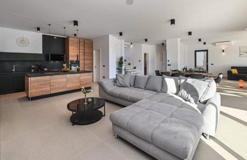 Novalja Villa | Luxury Four-bedroom Villa Paradise with private heated pool