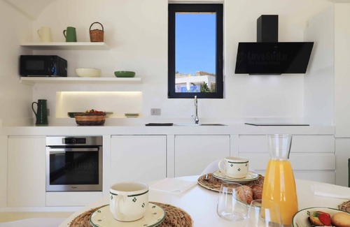 Marina San Gregorio House | Luxury Ginevra - Two Bedroom House, Sleeps 4