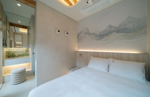 Samcheong-dong Villa | Luxury Hanok Stay Danji
