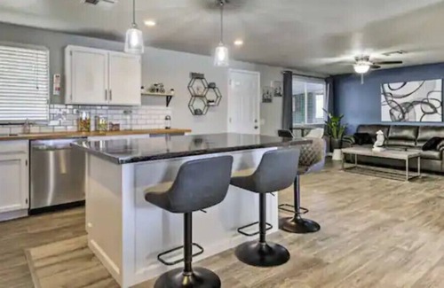 Village Park Four House | Luxury Home near Ballpark w/ Hot Tub + King