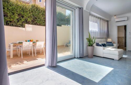 Olbia Apartment | LUXURY HOUSE Olbia center with private garden