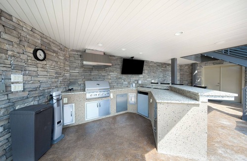 Osage Beach House | Luxury Lakefront Home with Heated Pool and Protected Cove