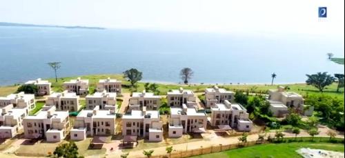 Entebbe Villa | Luxury Lakeside Villa Gated