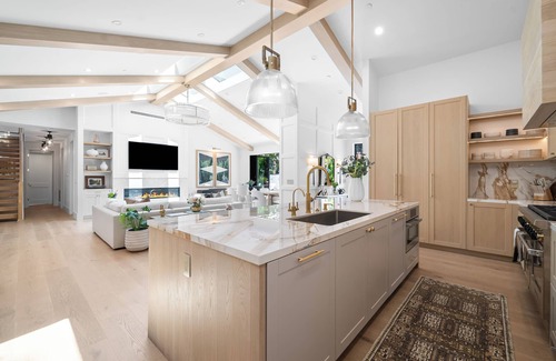 Mount Olympus House | Luxury Laurel Canyon Hideaway!