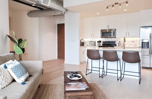 Central Boulder Condo | Luxury Living, Fitness Center, Rooftop Pool, Condo, Top Floor, All inclusive