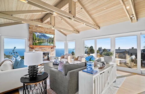 Malibu House | Luxury Malibu Cloud House w/ Panoramic Ocean Views + Mini Golf + Hot Tub!
