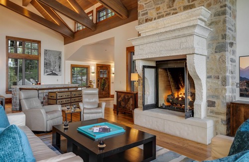 Cordillera House | Luxury Mountain Home + Hot Tub + Close to Golf/Nordic Skiing – Fortuna Lodge