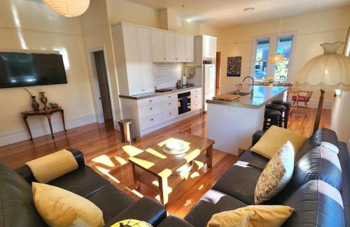 Christchurch City Centre House | Luxury new 3 bedroom house in central city 5 star