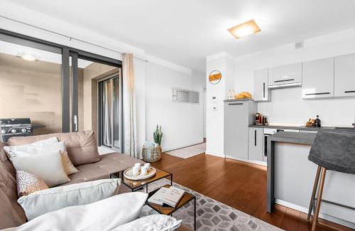 Spadici Apartment | Luxury NEW apartment with private garden near the beach!