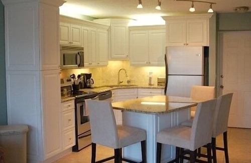 Fort Pierce Condo | Luxury Ocean Village Beach Condo with 5 Star Reviews with Wifi and all Extras