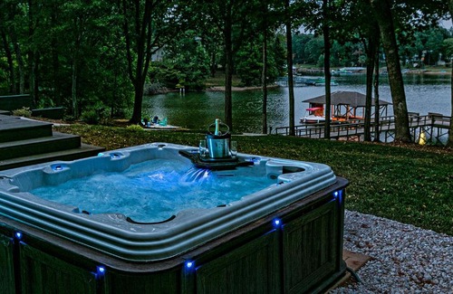 Mayhew House | Luxury On Woodstream