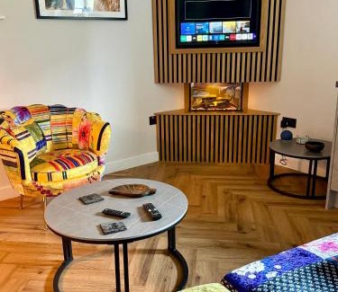 Glengrasco House | Luxury One Bedroom Cabin - Heatherbank Cabin