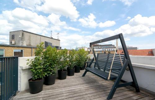 Copenhagen City Centre Apartment | LUXURY Penthouse · Private Balcony · Heart of Copenhagen