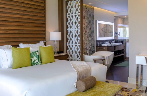 Barra de Navidad Resort | Luxury Retreat: Immerse in 2B/3B Suite at Garza Blanca