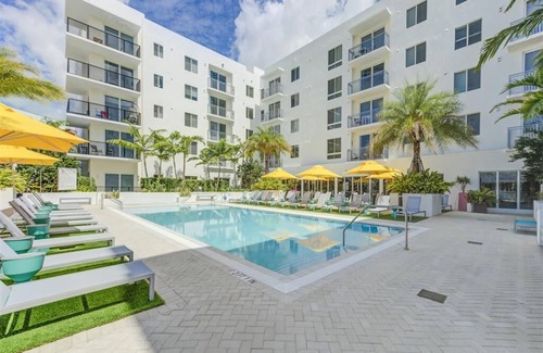 Coral Way Apartment | Luxury room miami