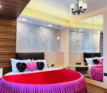 Darjeeling Hotel | Luxury stay at Hotel Broadway Boutique Mall Road Chowrasta Near Mahakal Temple