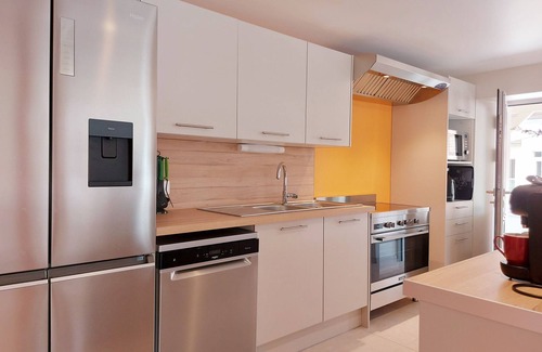 Saint-Pellerin Cottage | Luxury Stay at Moulin de Bouchereau: Nature & Relaxation