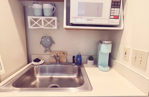 Sea Trail Apartment | Luxury studio suite in Sea Trail. Close to beach. Wonderful screen in porch.