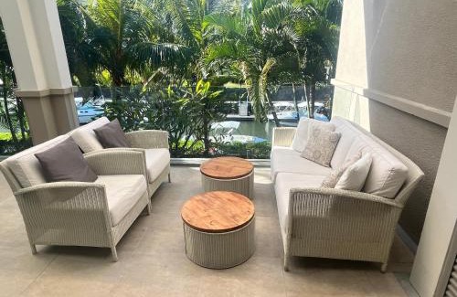 Black River Apartment | Luxury Suite La Balise Marina