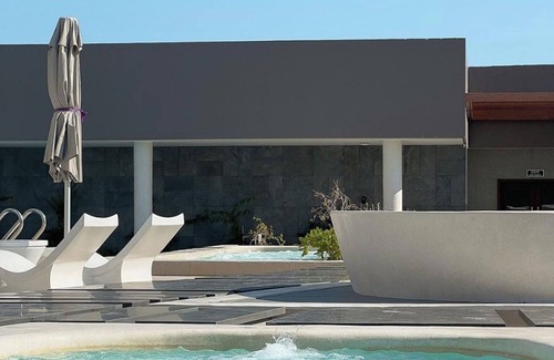 Suoi Nuoc Beach Apartment | Luxury Sun-Beach-Relax Mandala
