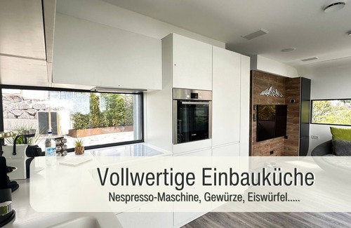 Hoechenschwand House | Luxury Tiny House "Alpine View" with 365-day heated outdoor whirlpool (up to 37°C)