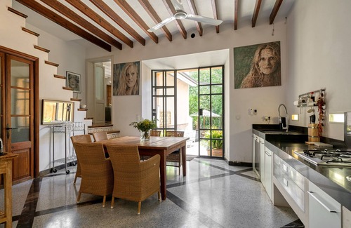Soller Villa | Luxury Town Villa With Big Pool and Garden, parking, AC in all bedrooms