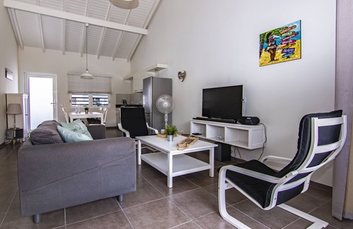 Sint Michiel House | Luxury Vacation Apartment "Casa Blou Curacao" Blije Rust 13 near Blue Bay Resort