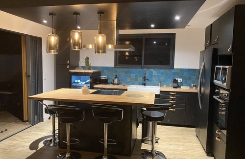 Septemes-les-Vallons House | Luxury villa, panoramic view of the harbor of Marseille