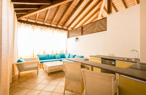 Los Cristianos Villa | Luxury Villa 200 mt from Ocean Mountain View Ocean View from the Pool.