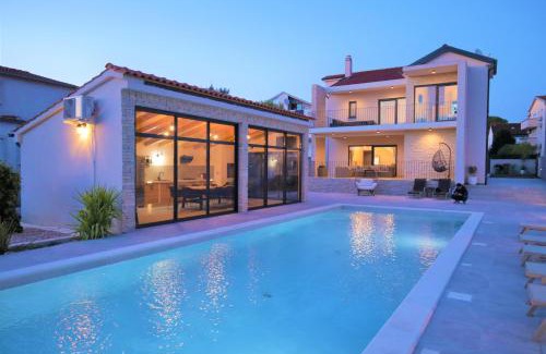 Biograd na Moru Villa | Luxury villa Magale with large pool
