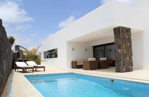 Villaverde House | Luxury Villa Sand Volcano